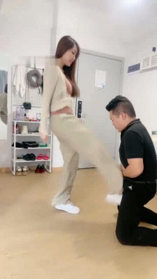 图片[10]_【辣妈】开发素人闺蜜调-骑马踩踏/浓痰耳光/虐乳喂食_绳缚吧