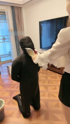 图片[4]_【沅芷大人】开发博主小姐姐当S首调-踩踏/骑马sp/鞋底耳光_绳缚吧