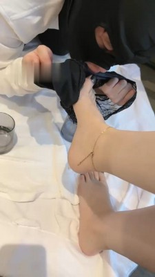图片[10]_【安主】小白鞋发黄棉袜/晨尿/舔脏鞋底_绳缚吧