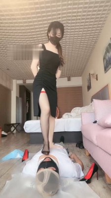 图片[7]_【不期而遇】保鲜膜窒息/重度踢踹虐哭_绳缚吧