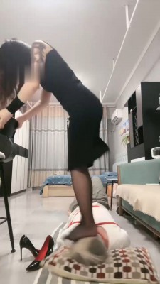 图片[6]_【不期而遇】虐乳掐废/踩脖窒息/头部跳踩_绳缚吧