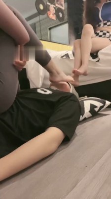 图片[15]_【尤物】开发闺蜜做S-鞭打骑马/耳光全体重踩_绳缚吧