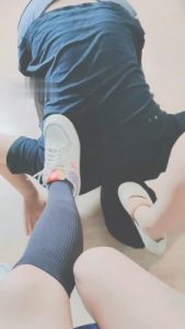 【萌宝儿】双S-打脸/踩脖子踩肚子_绳缚吧