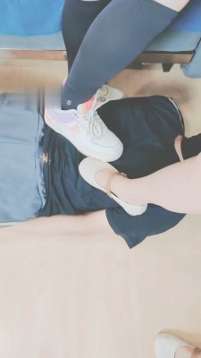 图片[3]_【萌宝儿】双S-打脸/踩脖子踩肚子_绳缚吧