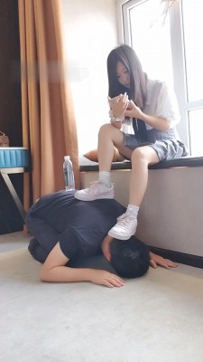 图片[4]_【米噢】运动鞋白袜全体重踩地毯_绳缚吧