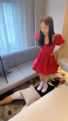 图片[3]_【双胞胎萌主】高贵双S辱调-虐乳虐裆/骑马坐垫/踩踏深喉_绳缚吧