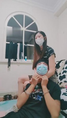 【萤火大大】手铐捆绑/喂圣水/白袜闻舔/掐脖腿绞窒息_绳缚吧