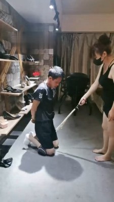 图片[6]_【魔鬼天使】爆踩脖子/深喉/脚耳光_绳缚吧