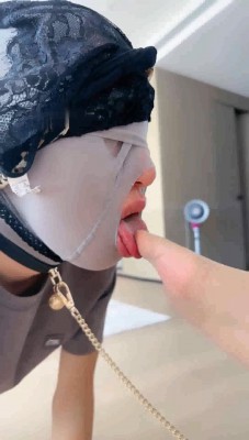 图片[7]_【美美子】运动女神AJ高跟虐家奴-骑马鞭打/闻臭鞋/裸足喂酸奶_绳缚吧