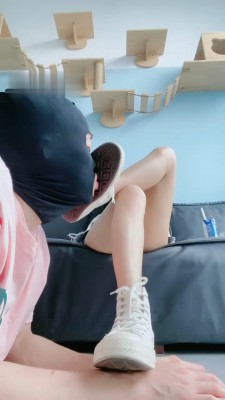 图片[3]_【甜一】帆布鞋白袜-深喉/胯下磕头/舔脏鞋吃袜子_绳缚吧