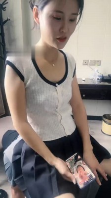 图片[6]_【孤傲女帝】清理鞋底/踹狗脸/棉袜深喉/脚耳光_绳缚吧