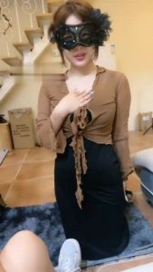 【天津女仆】开发闺蜜做狗-下跪/闻舔小白鞋棉袜裸足_绳缚吧