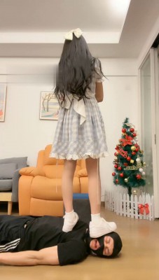 图片[8]_【奈奈生】人形脚垫/蹦床/运动鞋下的玩物_绳缚吧