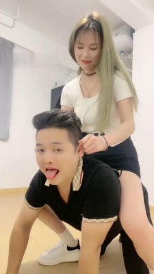 图片[9]_【辣妈】双S-黑丝白袜踩踏/当脚垫/骑马/揪耳朵_绳缚吧