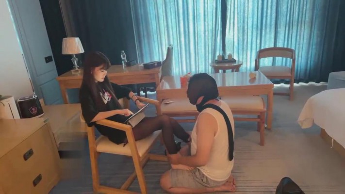 图片[4]_【玥希希】骑马/掐乳/靴子黑丝舔/板子打_绳缚吧