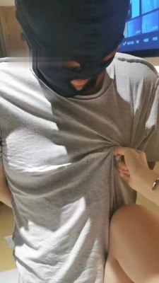 图片[5]_【酒酿丸子】掐乳揪耳朵/运动鞋白袜全体重踩踏_绳缚吧
