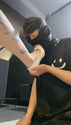 图片[4]_【冰诺】掐乳/舔高跟裸足/插嘴_绳缚吧