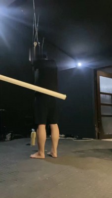 图片[6]_【冰诺】人肉坐垫/吊绑重度鞭打_绳缚吧