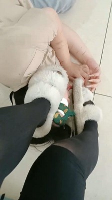 图片[7]_【爱可呀】羞辱反绑军训女教官-骑马耳光/鞋底喂食/舔黑丝裸足_绳缚吧