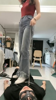 图片[12]_【尤物】匡威白袜气味辱/骑马转胯/全体重踩/腿绞_绳缚吧