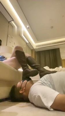 图片[7]_【木秋】长靴提档/胯下辱/踩狗舔脏鞋底_绳缚吧