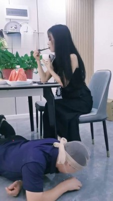 图片[7]_【幽魅】双S-桌下伺候主人用餐_绳缚吧