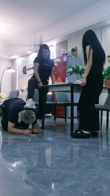 图片[9]_【幽魅】双S-桌下伺候主人用餐_绳缚吧