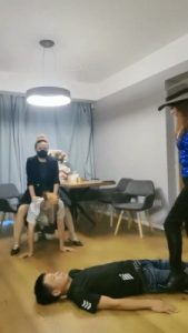 【魔鬼天使】双S庆生-多奴取悦主人/骑马坐垫踩踏【续集】_绳缚吧