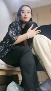 【小羊】裸足狂舔/耳光抽/掐脖手捂窒息_绳缚吧