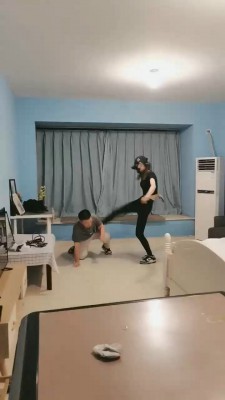 【美娜格格】暴打偷原味的狗-提档耳光鞭打【双视角版】_绳缚吧