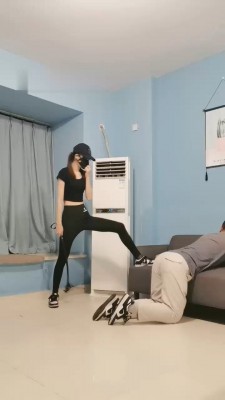 图片[2]_【美娜格格】暴打偷原味的狗-提档耳光鞭打【双视角版】_绳缚吧