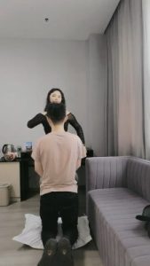 【灵汐】继母疯狂抽狗儿子耳光_绳缚吧