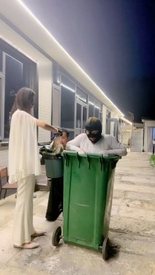 【沅芷大人】把狗囚禁在垃圾桶里_绳缚吧