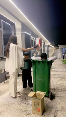 图片[3]_【沅芷大人】把狗囚禁在垃圾桶里_绳缚吧