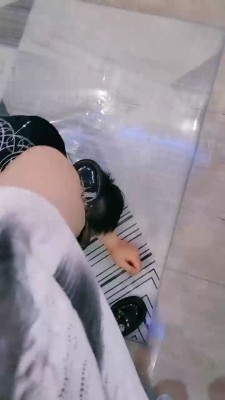 图片[3]_【甜桃】绑鞋垫/全体重踩踏/舔脏鞋/掐乳耳光_绳缚吧