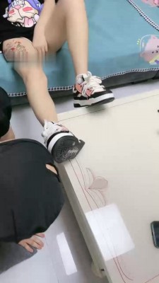 【蜜糖】主人下班圈养狗伺候_绳缚吧