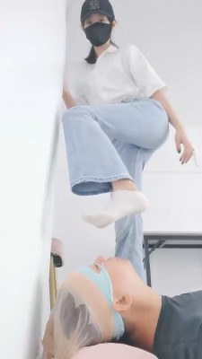 图片[2]_【美娜格格】双足白袜脚强制深喉-羞辱至极_绳缚吧