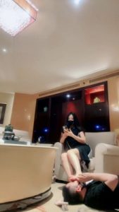 【猫神大人】白富美S-骑马/提档/大长腿踩碾压_绳缚吧