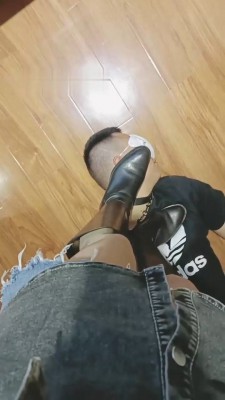 图片[6]_【芊兮殿下】长靴S肉丝闻舔/骑马骑脖/提档/踩踏_绳缚吧
