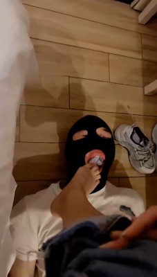 图片[8]_【绝美兔女王】闻舔脏运动鞋白袜裸足_绳缚吧