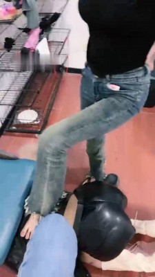 图片[3]_【女仆店S】3素人主VS母畜-强制舔/转胯耳光虐打_绳缚吧
