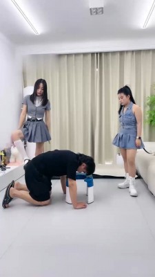 【cc.s】近距离闻舔原味皮鞋白袜_绳缚吧