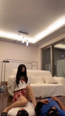 【宝爷】JK学院风-踩踏/圣水/恋足舔_绳缚吧