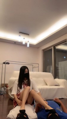 图片[2]_【宝爷】JK学院风-踩踏/圣水/恋足舔_绳缚吧