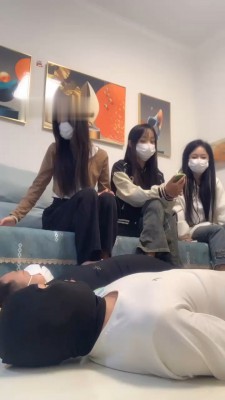 图片[2]_【精神小妹】3素人学生主-深夜裸足踩狗_绳缚吧