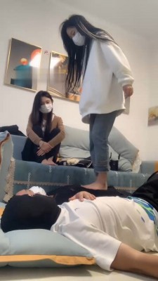 图片[3]_【精神小妹】3素人学生主-深夜裸足踩狗_绳缚吧