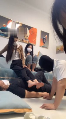 图片[9]_【精神小妹】3素人学生主-深夜裸足踩狗_绳缚吧