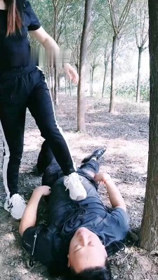 图片[7]_【郡主大人】户外-强行捆绑袜子塞嘴鞭打【双视角版】_绳缚吧