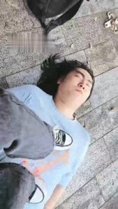 【奶味小仙女】户外帆布鞋蓝色棉袜踩狗_绳缚吧