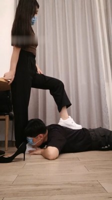 【梵高】开发素人护士S-小白鞋库里丝_绳缚吧